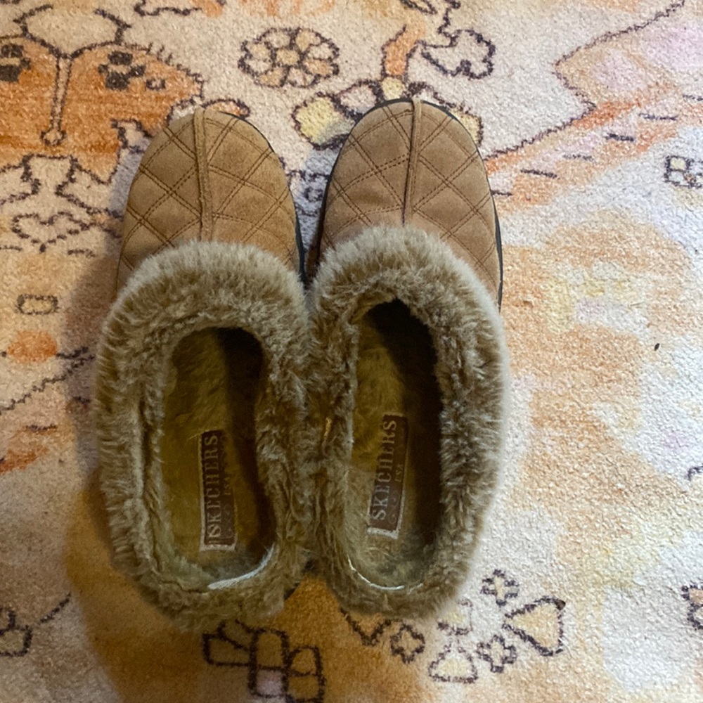 Vintage sketchers slippers, platform
